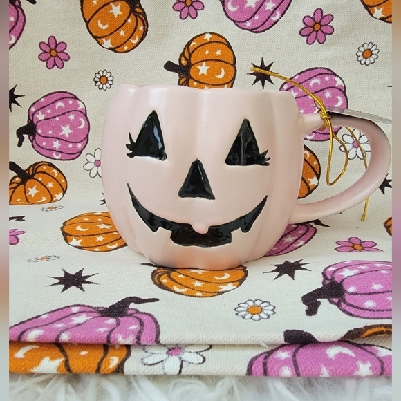 🎃 NWT 🎃 🔥RARE + HARD TO FIND Pink Pumpkin Halloween Mug - Picture 2 of 6